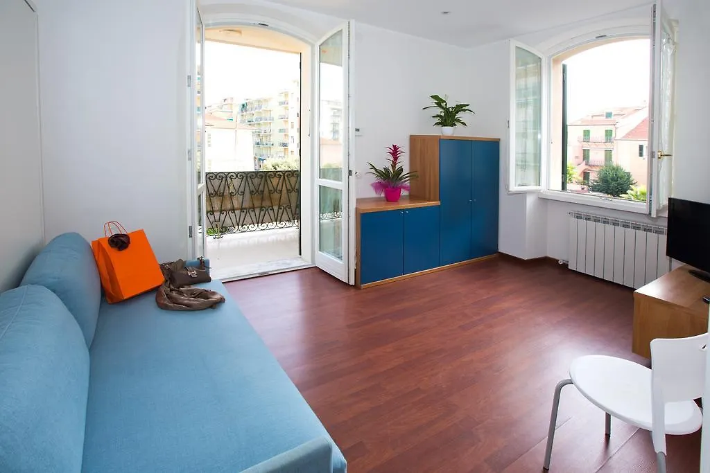 Living Loano Casa Vacanze Appartement Italië